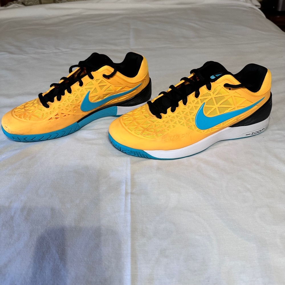 Men's Size 10.5 Nike Zoom Cage 2 Dragon Tennis Shoes
